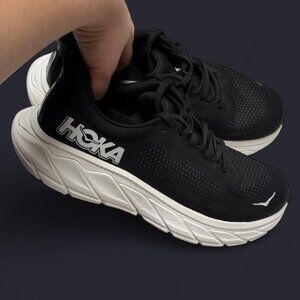 SOLD One One Arahi 7 Shoes Womens 8B Black White Running Sneaker Gym 1147851
